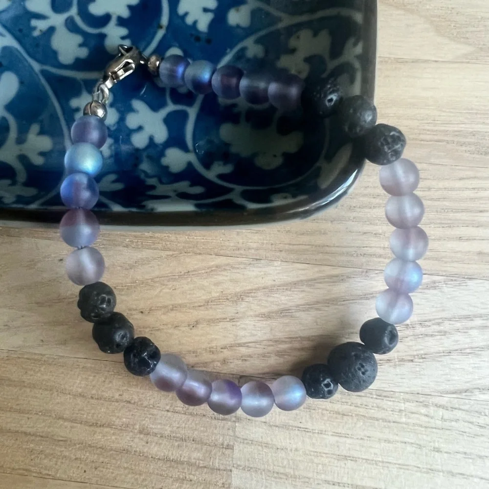 Lavender purple beaded bracelet essential oil diffuser